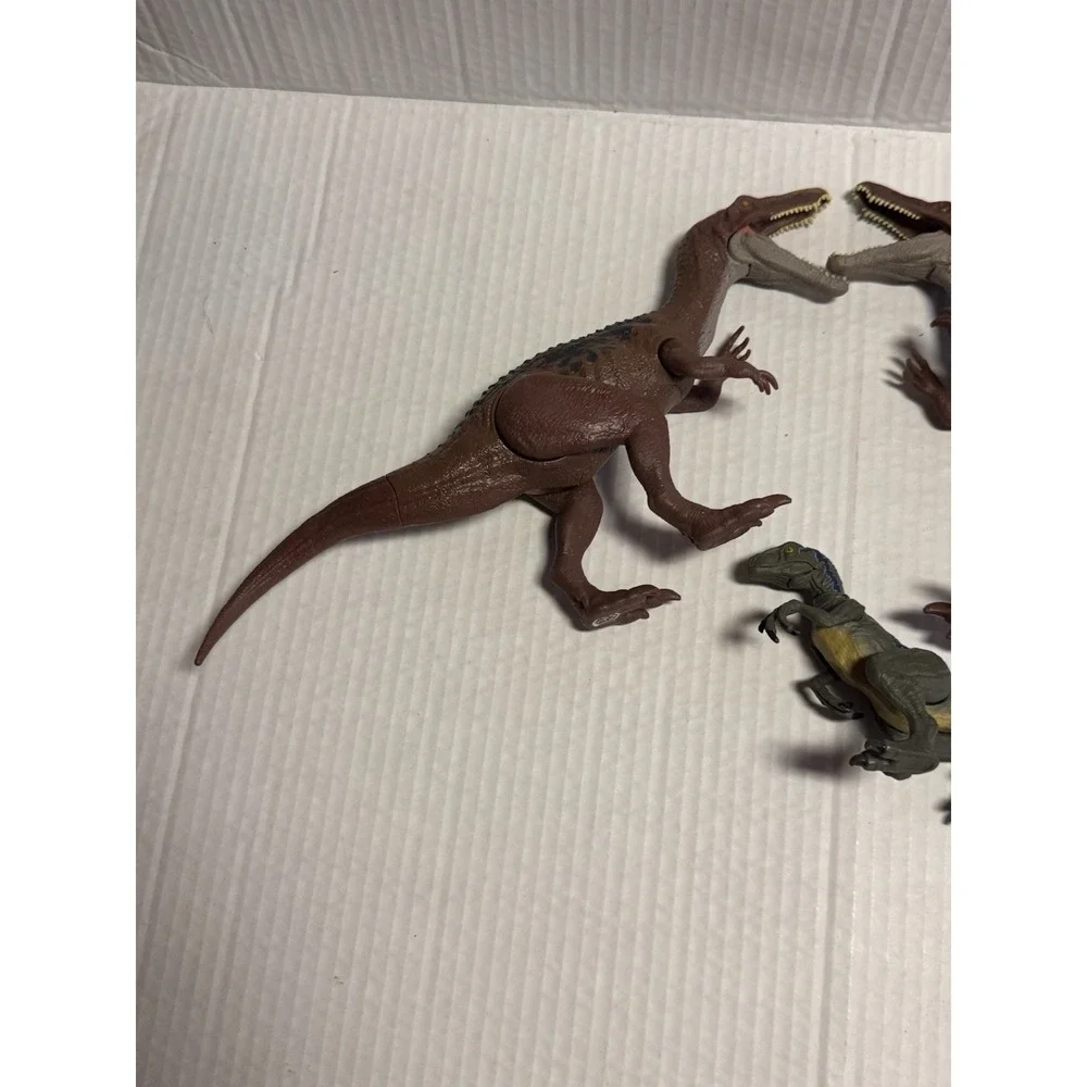 jurassic world toys  3 lot Baryonyx Qty 2 And Attack Pack Velociraptor